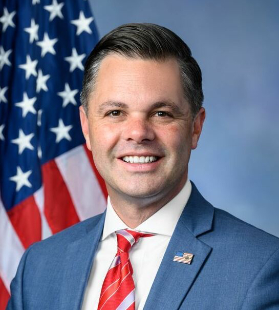 图9:美国爱荷华州共和党联邦众议员扎克·纳恩(Rep. Zach Nunn )