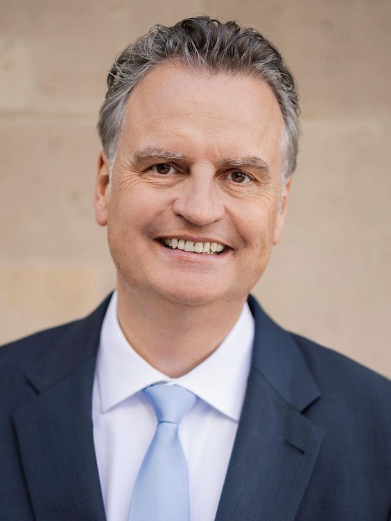 图2:德国联邦议院联盟党(CDU/CSU)党团副主席君特·克林斯教授(Prof. Dr. Günter Krings,基民盟CDU)。(议员官网)